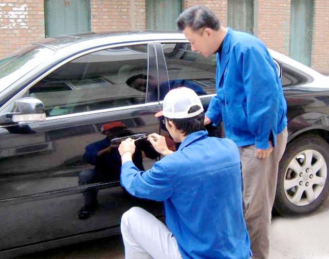 内丘开锁公司：车钥匙坏了怎么办